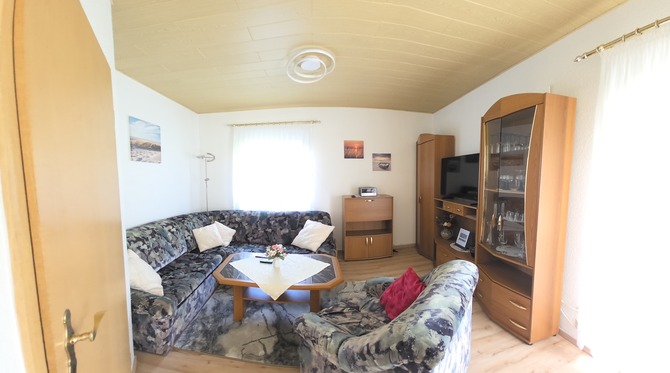 Ferienhaus in Kühlungsborn - Höppner, Joachim - Wohnbereich mit gemütlichem Ecksofa