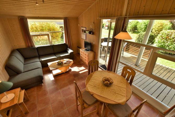 Ferienhaus in Pelzerhaken - Ferienhaus Typ A im Ferienpark AM WALDRAND - Gro&szlig;z&uuml;giger Wohnraum