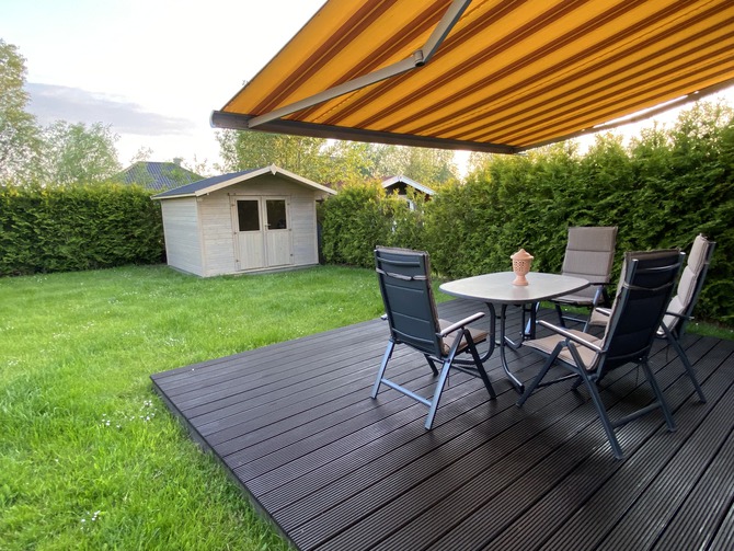 Ferienhaus in Ostseebad Nienhagen - Haus Anna - Terrasse mit Markise