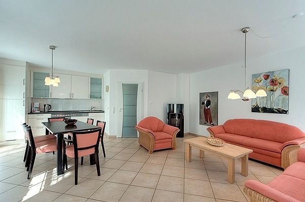 Ferienhaus in Ostseeheilbad Zingst - Strandgl&uuml;ck FH 1 - Bild 2