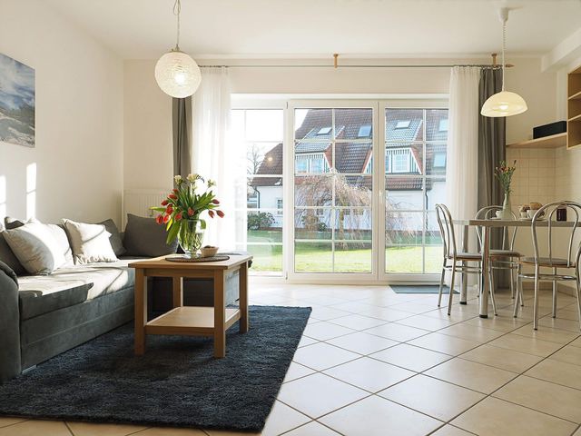 Ferienwohnung in Ostseeheilbad Zingst - Alte Reihe 10 - Silberm&ouml;we 2 - Bild 3