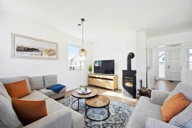 Ferienhaus in Dranske - Rügenzauber Reetdachhaus mit Sauna u. Kamin | Strandnähe | Garten - Bild 3