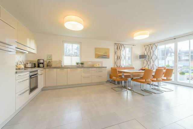 Ferienhaus in Glowe - Traum Reethaus am Meer mit Pool, Sauna & Yoga - Bild 12