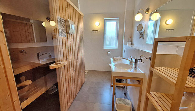 Ferienwohnung in Heringsdorf - Anna**** Whg2 BRINKMANNHAUS 4-Sterne - viel Platz strandnah Sauna Terrasse Grill - Bild 18